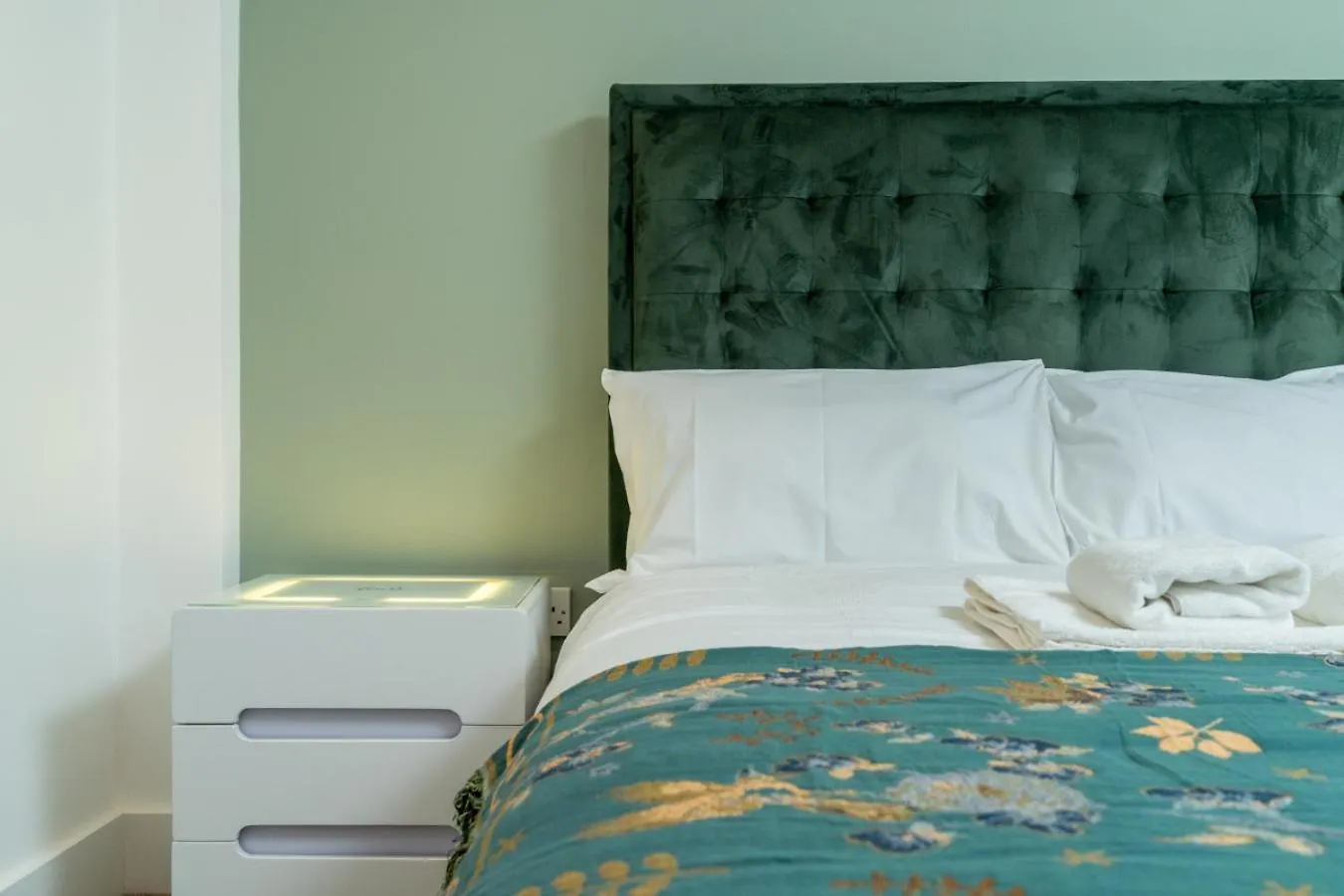 Stunning 3 Bedroom Flat, With Parking, Sleeps Six, Near Greenwich Park Londres Apartamento
